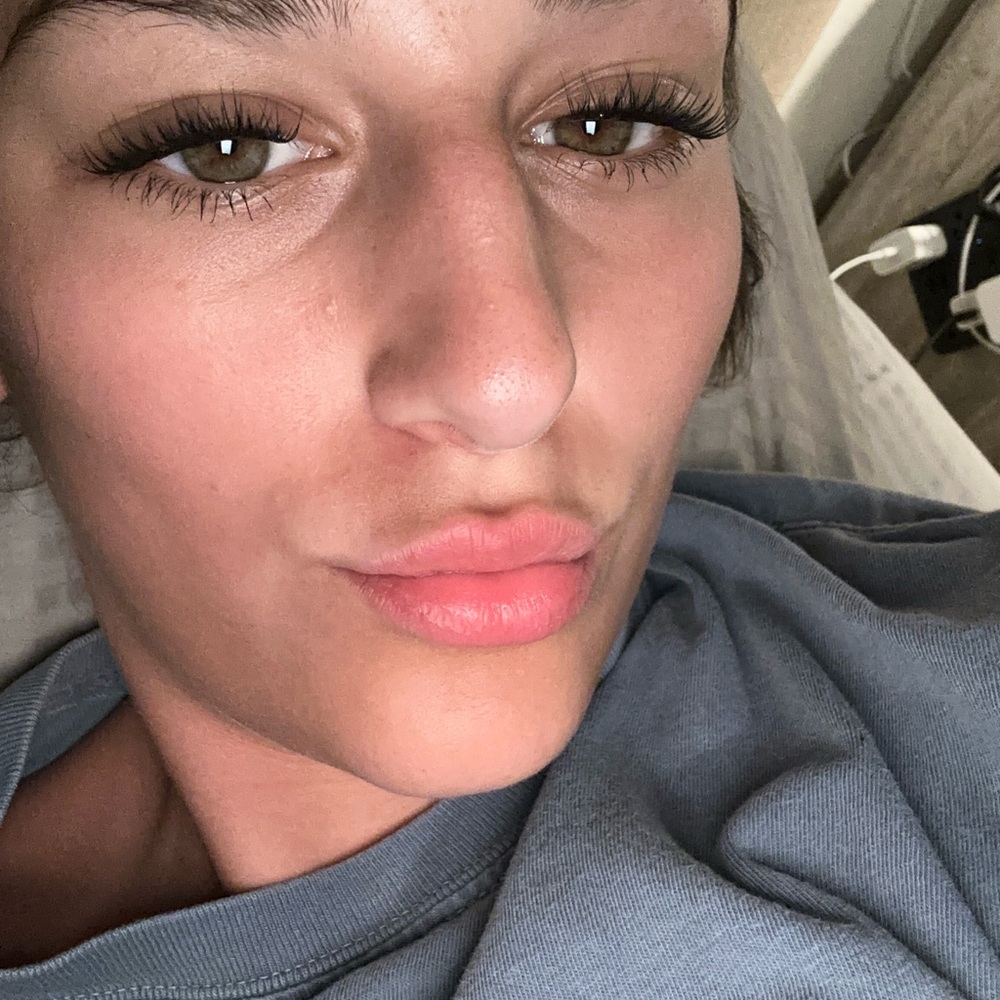 Meet your Posher, Mia